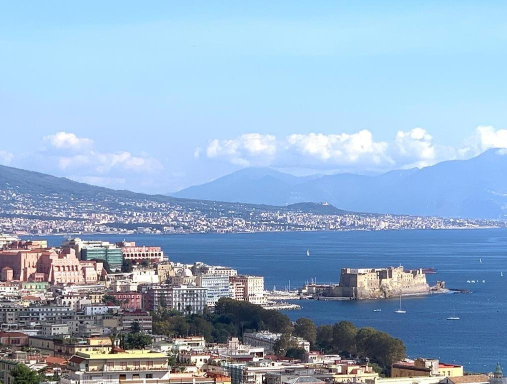 شقة La Terrazza Sul Porto نابولي المظهر الخارجي الصورة