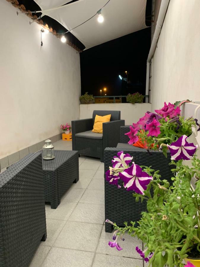 شقة La Terrazza Sul Porto نابولي المظهر الخارجي الصورة