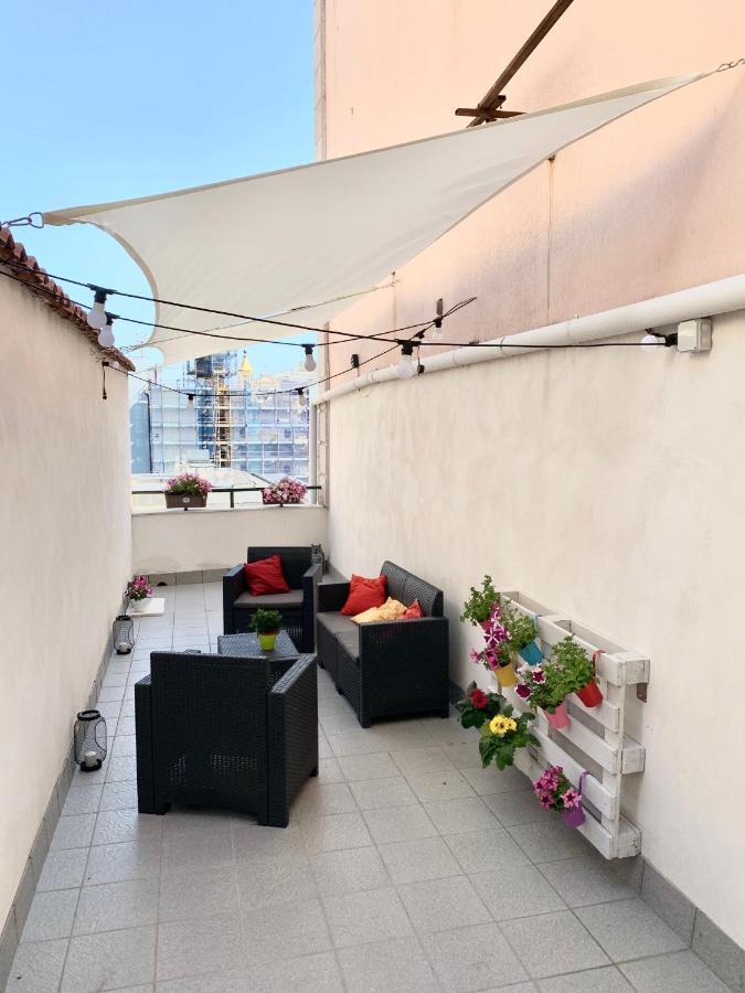 شقة La Terrazza Sul Porto نابولي المظهر الخارجي الصورة